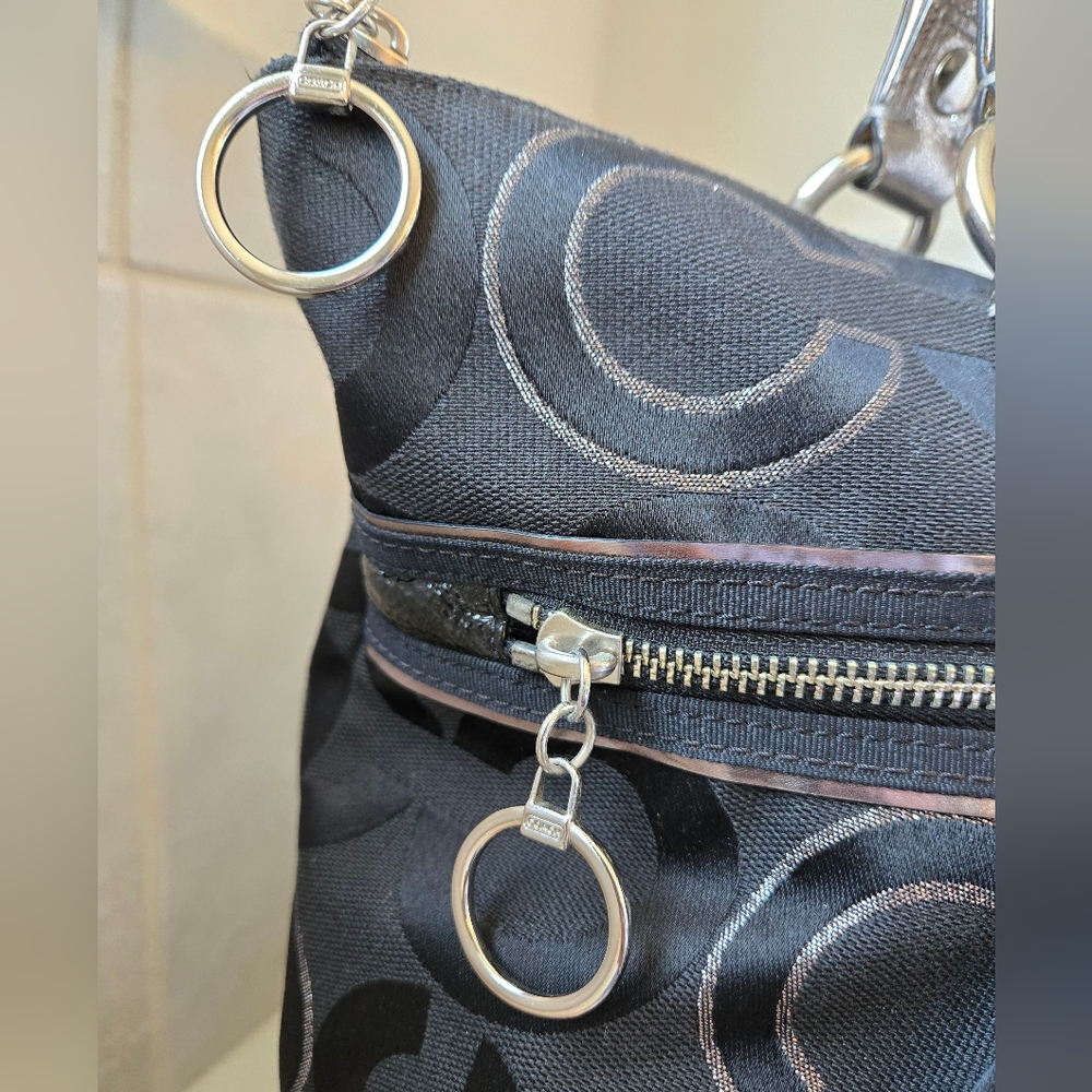 COACH 2010 Poppy Op Art Glam Black & Silver Tote Bag - Picture 9 of 16